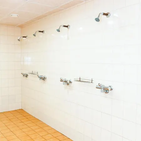 Valtu Spordimaja Hostel *
